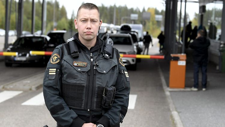 Finnischer Grenzschützer im Einsatz. Helsinki folgt der bereits im September beschlossenen Visa-Regelung von Polen, Litauen, Estland und Lettland.