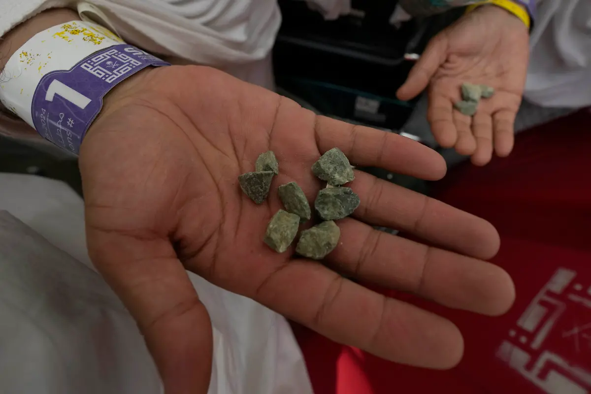 8523e9c7e26964e352707a59e2293208