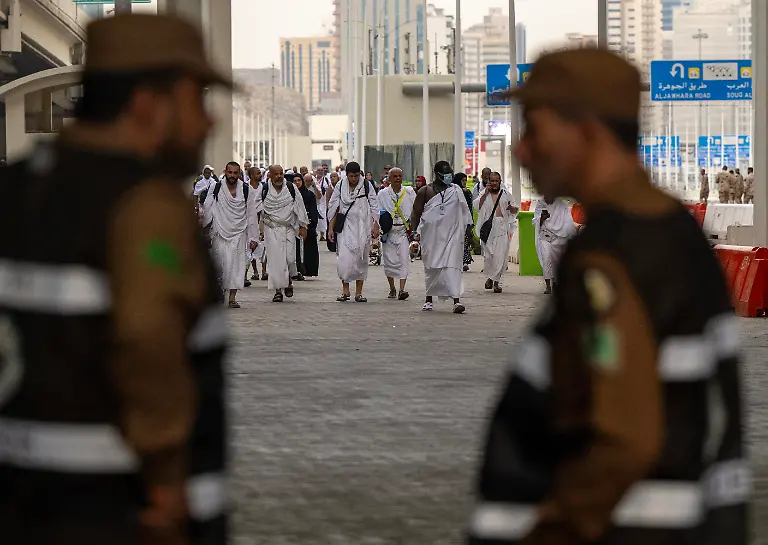 d6d8f7a0decabdbdbf8fe3889baf23d1