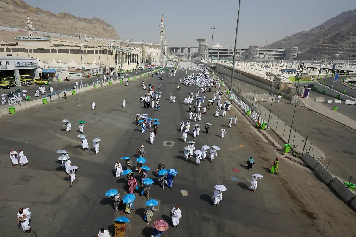 2d64dd3a3afee8ab711389c22b46c24b