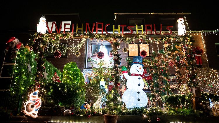 In der Weihnachtszeit ist das Haus der van Ackens normalerweise kaum zu übersehen.