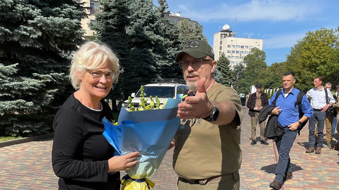 Es war Lambrechts erster Besuch seit Beginn des russischen Angriffskrieges.