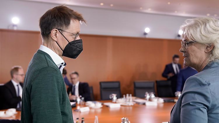 Sind nicht immer einer Meinung: Karl Lauterbach und Christine Lambrecht.