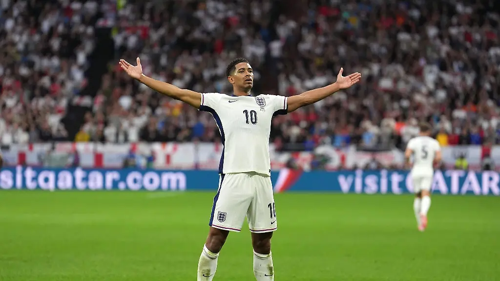 Englands-Jude-Bellingham-erzielte-das-erste-Tor-der-Three-Lions-bei-der-EM