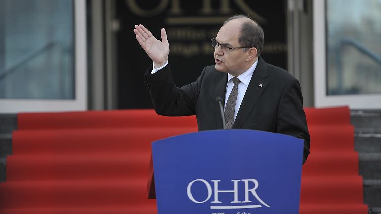 Shcmidt setzt den Beteiligten Fristen zur Ernennung der Regierung.