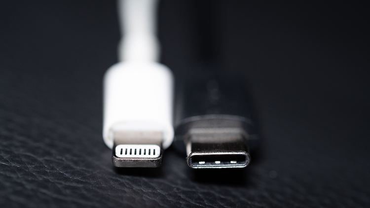 Ab Herbst 2024 sollen alle Handys, Tablets und Digitalkameras mit Ladegeräten mit USB-C-Anschluss aufladbar sein.