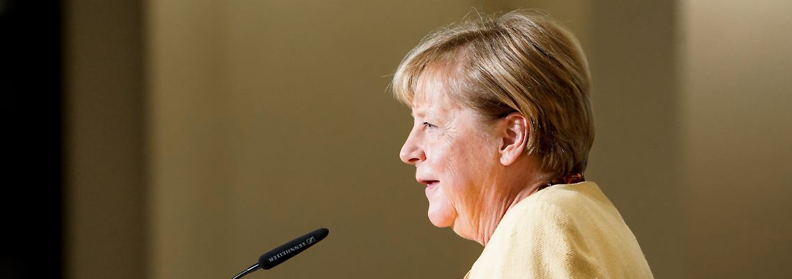 317637290.jpg