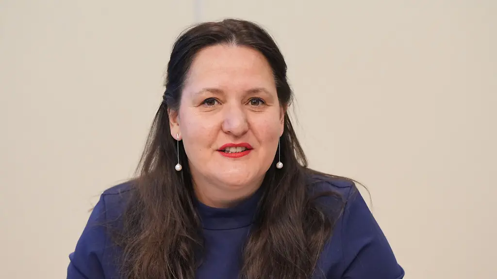 Manja-Schuele-Brandenburger-Ministerin-fuer-Wissenschaft-Forschung-und-Kultur