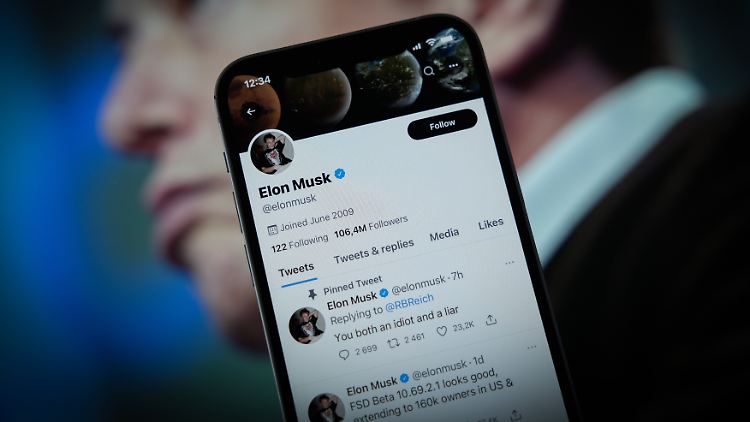 Musk hatte im April angekündigt, er wolle Twitter für 44
Milliarden Dollar übernehmen. Im Juli hatte er dann erklärt, er werde den Kauf nicht vollziehen.