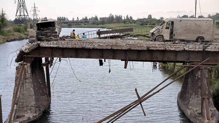 Die Weltbank schätzt die unmittelbaren Kriegsschäden in der Ukraine auf mehr als 90 Milliarden Dollar. Die Verluste für die Wirtschaft des Landes betragen noch einmal ein Vielfaches davon.