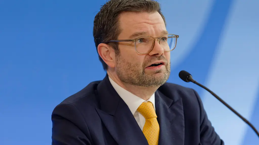 5ba47ab1369681dfbe2008205e82f6b6