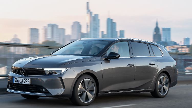 Den Opel Astra gibt es auch in der Sports Tourer genannten Kombiversion.