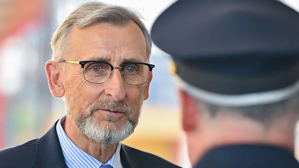 Sachsens-Innenminister-Armin-Schuster