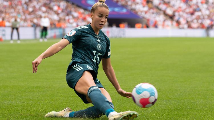 Gwinn ist Stammspielerin beim DFB.