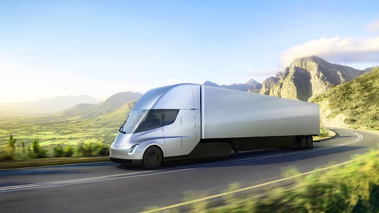 Der Elektro-Lastwagen Semi soll eine Reichweite von 800 Kilometern haben und voraussichtlich 180.000 US-Dollar kosten.