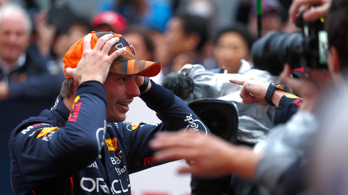 "Wenn ich jetzt auf unsere Saison zurückschaue, dann ist das unglaublich", sagte Verstappen später, ...