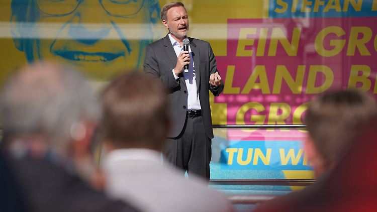 FDP-Chef Christian Lindner versuchte, die niedersächsischen Parteifreunde zu stützen, aber mit der Ampel können die Liberalen derzeit nicht punkten.