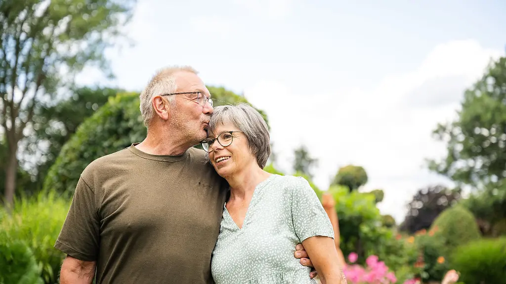 Draussen-unterwegs-Gemeinsame-Unternehmungen-schaffen-Gespraechsstoff-vor-allem-dann-wenn-sie-die-Alltagsroutinen-durchbrechen