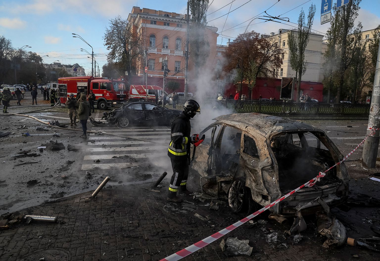 Am Morgen werden aus mehreren Städten der Ukraine Raketenangriffe gemeldet.