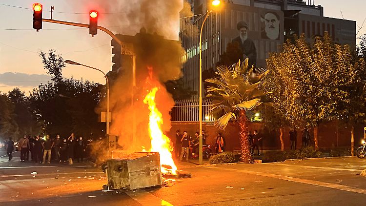 Auslöser der Proteste war am 16. September der Tod der iranischen Kurdin Mahsa Amini in Polizeigewahrsam.