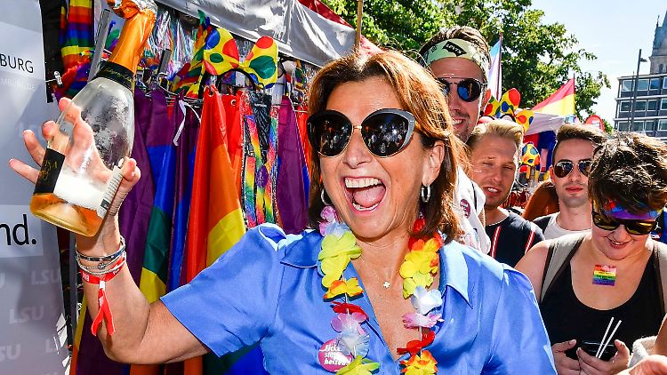 Müsste im Dschungel auf Schampus verzichten: Claudia Obert.