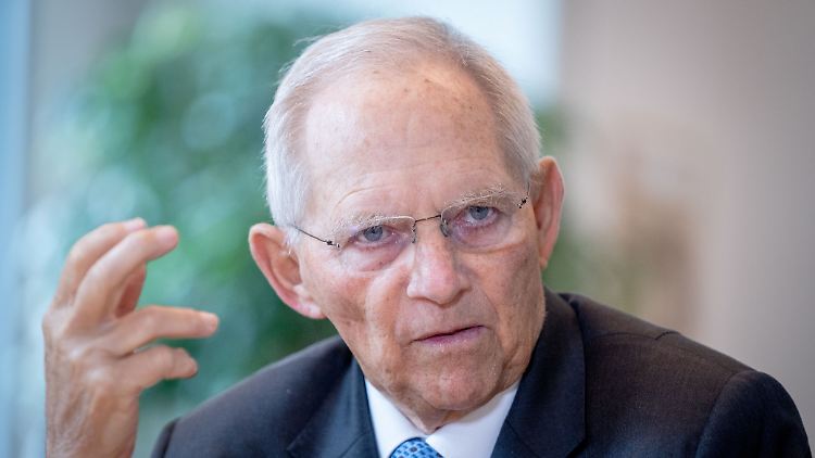 "Wir müssen begreifen, dass dieser Krieg auch unsere Sache ist", sagt Schäuble.
