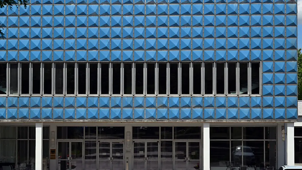 Das-Hoersaalgebaeude-der-Alten-Parteischule-in-der-Erfurter-Werner-Seelenbinder-Strasse