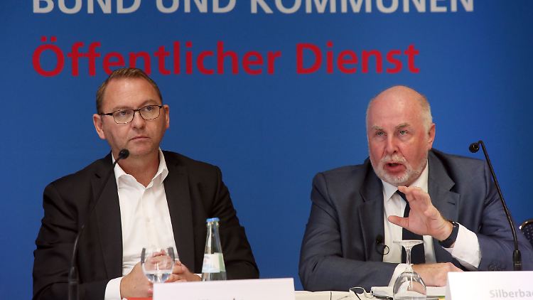 Verdi-Chef Werneke und dbb-Chef Silberbach wollen ein zweistelliges Plus.