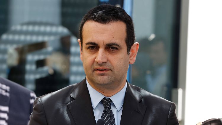 Die Zukunft gehöre den erneuerbaren Energien, unterstrich der FDP-Generalsekretär Bijan Djir-Sarai.