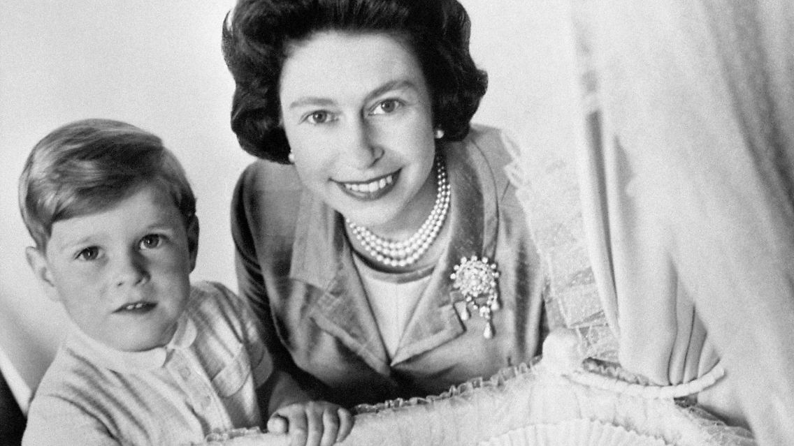 Als letztes Kind der Queen kam 1964 Prinz Edward Antony Richard Louis zur Welt.
