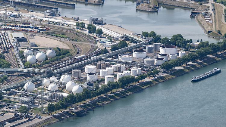Am Unternehmenssitz in Ludwigshafen beschäftigt BASF 39.000 Mitarbeiter.