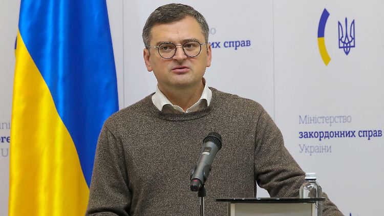 Der ukrainische Außenminister Dmytro Kuleba fällt auf einen russischen Fake-Anruf herein.