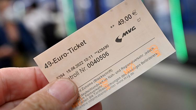 Das 49-Euro-Ticket sei eher eine Fördermaßnahme für den ÖPVN und keine wirkliche Entlastung.