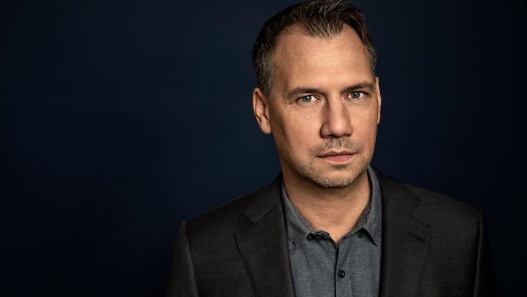 Deutschlands erfolgreichster Thrillerautor Sebastian Fitzek: Was verrät seine Mimik?