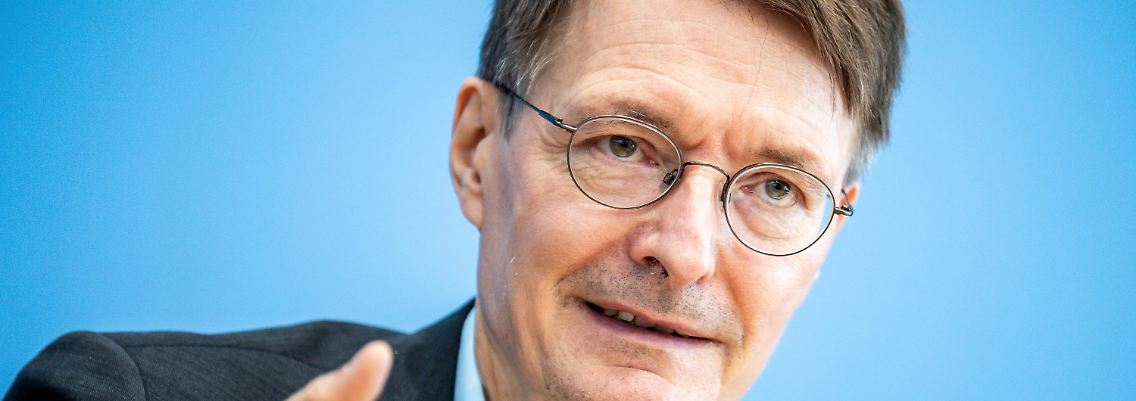 Bundesgesundheitsminister Karl Lauterbach bei einer Pressekonferenz zur aktuellen Corona-Lage am 14. Oktober 2022