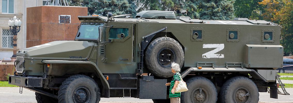 2022-10-14T111812Z_941582633_RC2XIV9GUPN5_RTRMADP_3_UKRAINE-CRISIS-KHERSON-KHLAN (1).JPG