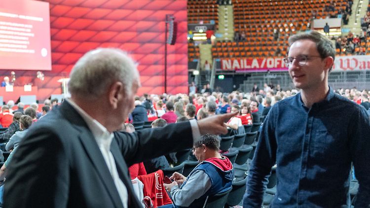 Uli Hoeneß schimpft auf Katar-Kritiker Michael Ott.