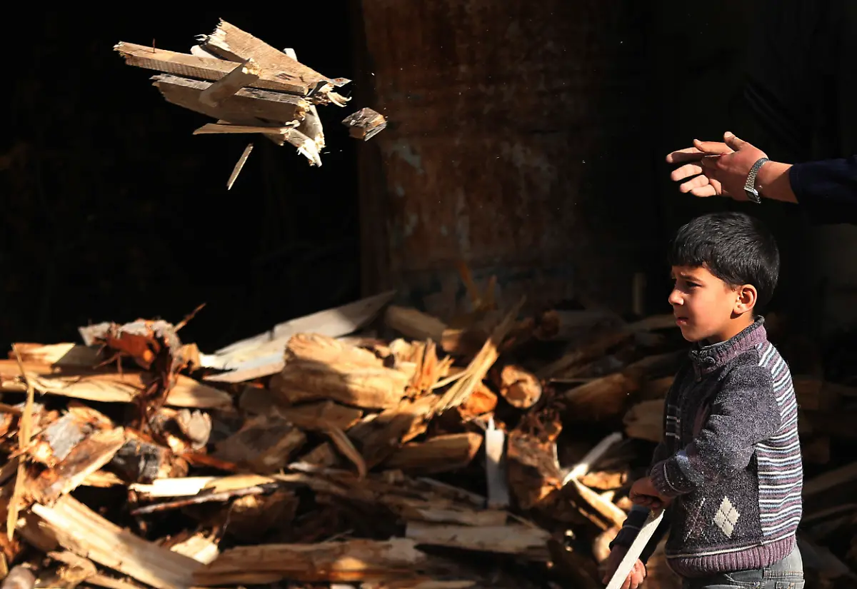 2013-01-23T120000Z-472190878-GM1E91O030601-RTRMADP-3-SYRIA-CRISIS