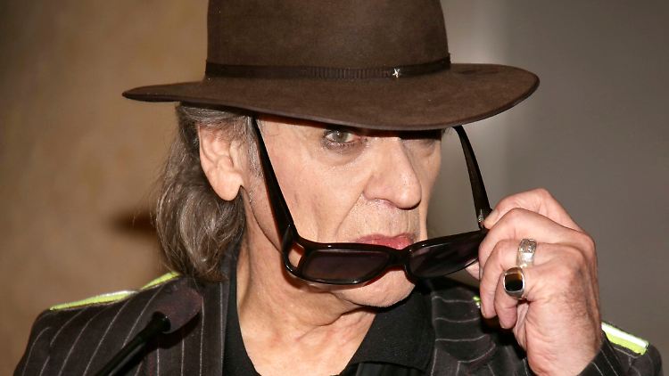 Hamburger Ehrenbürger ist und bleibt er natürlich trotzdem: Udo Lindenberg.