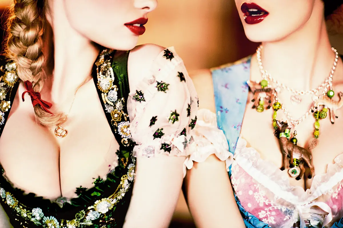 ce-von-unwerth-heimat-082-tete-a-tete