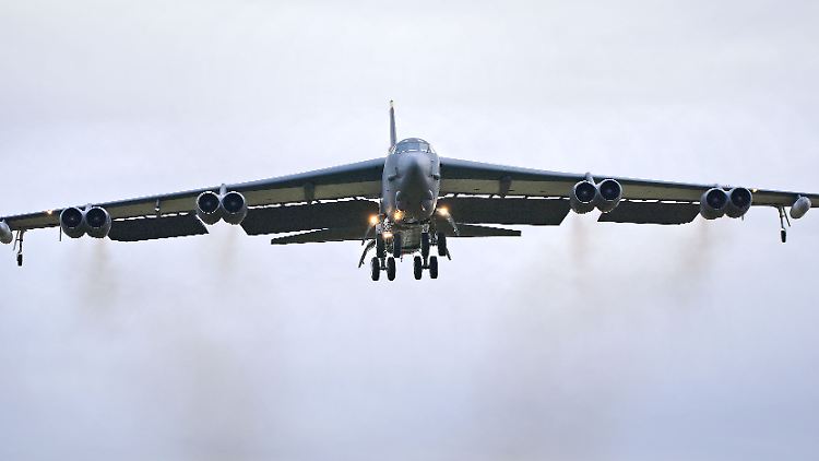 Ein B-52-Langstreckenbomber der US Air Force (USAF).