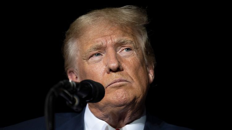 Nach der Wahl war Trump mit Dutzenden Klagen gegen den mutmaßlichen Wahlbetrug gescheitert.