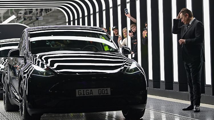 Tesla übergab in diesem Jahr bislang knapp 40.000 Fahrzeuge an Kunden in Deutschland.