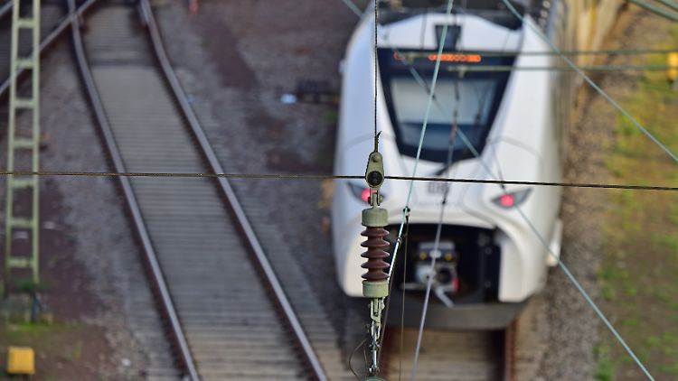 Bei den Ermittlungen zu den Sabotage-Akten gegen die Nord-Stream-Pipelines und die Deutsche Bahn gibt es offiziell noch keine neuen Erkenntnisse.