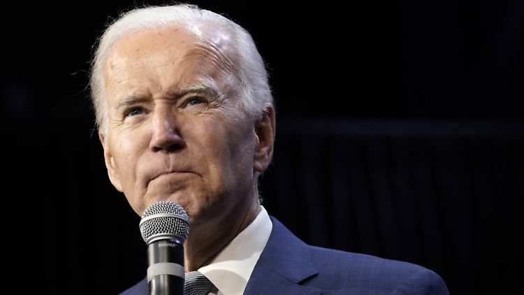 Biden hat einiges vorzuweisen, doch seine Umfragewerte sind im Keller. Bei den anstehenden Kongresswahlen ist er für seine Partei kein Zugpferd.