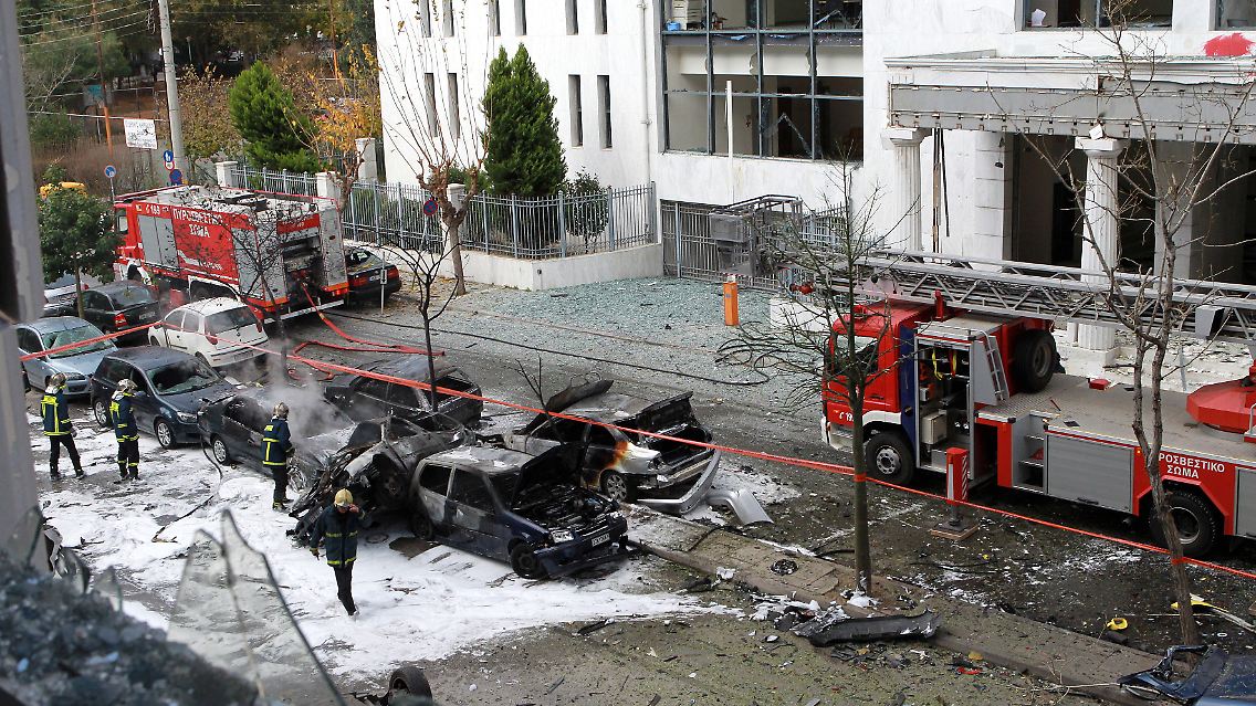 Bombe vor einem Athener Gericht: Die linksextremistische Organisation "Verschwörung der Feuerzellen" bekannte sich zu dem Anschlag.
