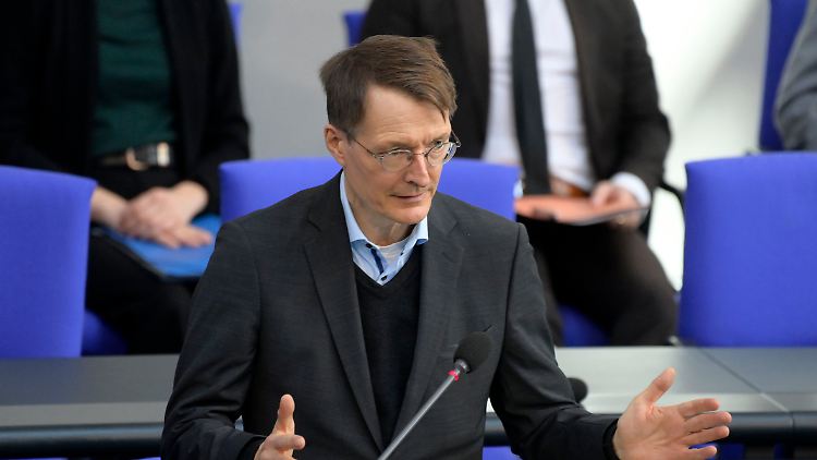 Bundesgesundheitsminister Lauterbach hatte für die Finanzspritze geworben.