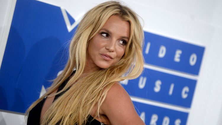 Posiert nackt auf Twitter: Britney Spears.
