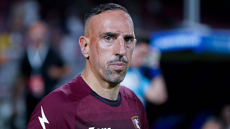 Bei US Salernitana soll Ribéry ins Management aufsteigen.