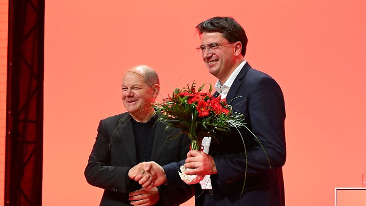 Bayern ist ein hartes Pflaster für die SPD: Der 53-jährige von Brunn bekommt in München Rückendeckung von Kanzler Scholz.
